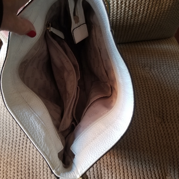 Michael Kors White Purse - Picture 3 of 7